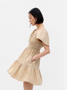 GAP Flutter Sleeve Smocked Tiered Mini Dress Tan Beige Size Medium NWOT